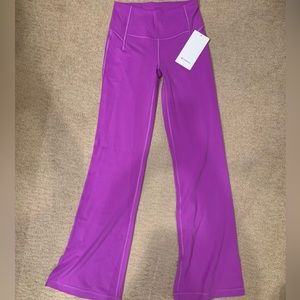 NWT! Lululemon Groove HR Split Hem Flare in Moonlit Magenta